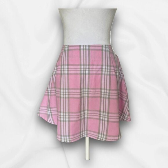 *NWT* Cute Pink Plaid Skirt - size 10 Barbiecore, Punkcore, Preppy, CuteGoth - Picture 2 of 7